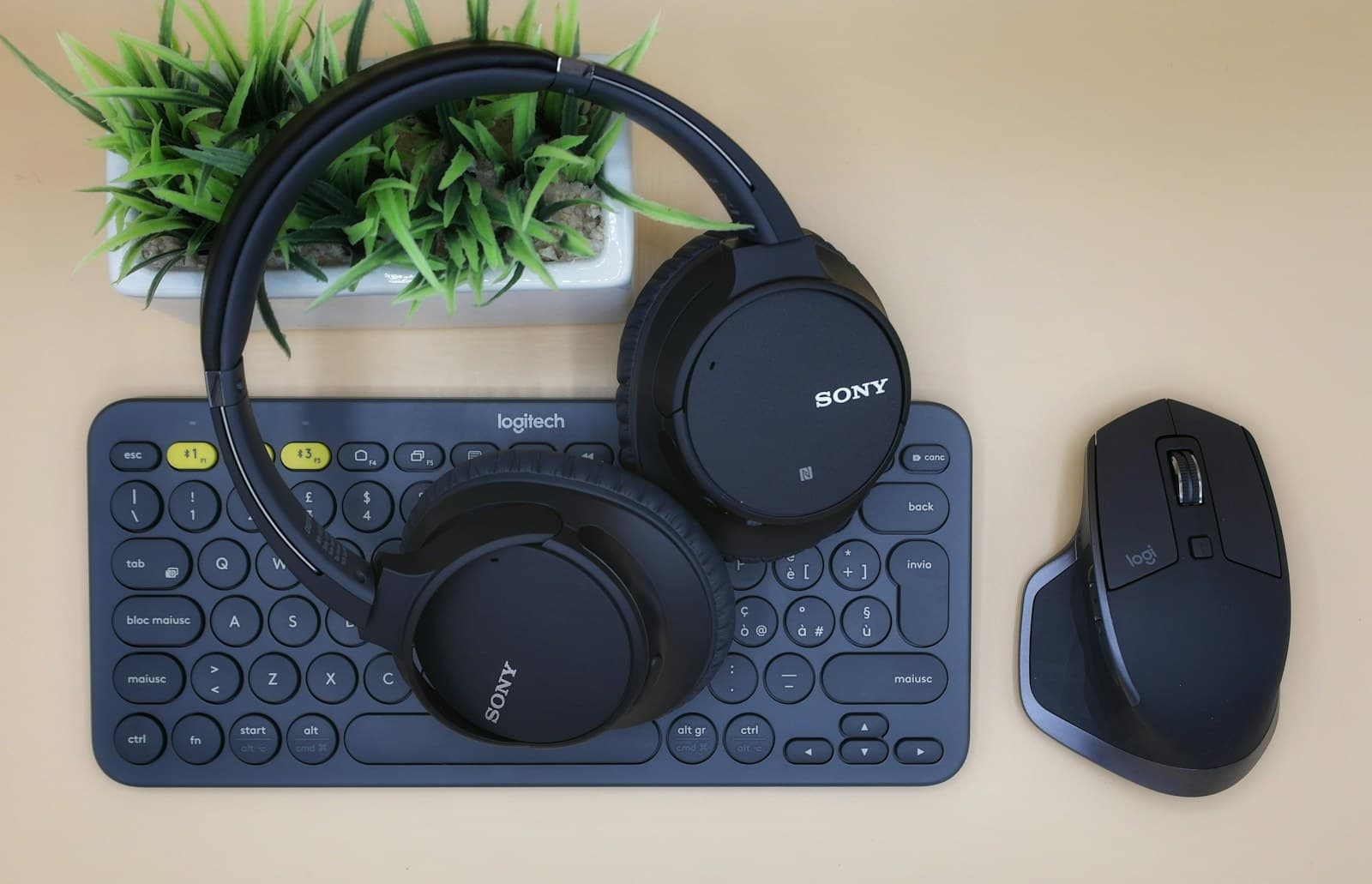 Used electronics ready for pickup or a second life
